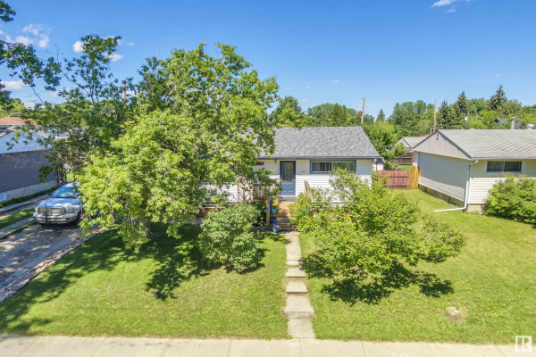 12 COLUMBIA Avenue E, Devon
