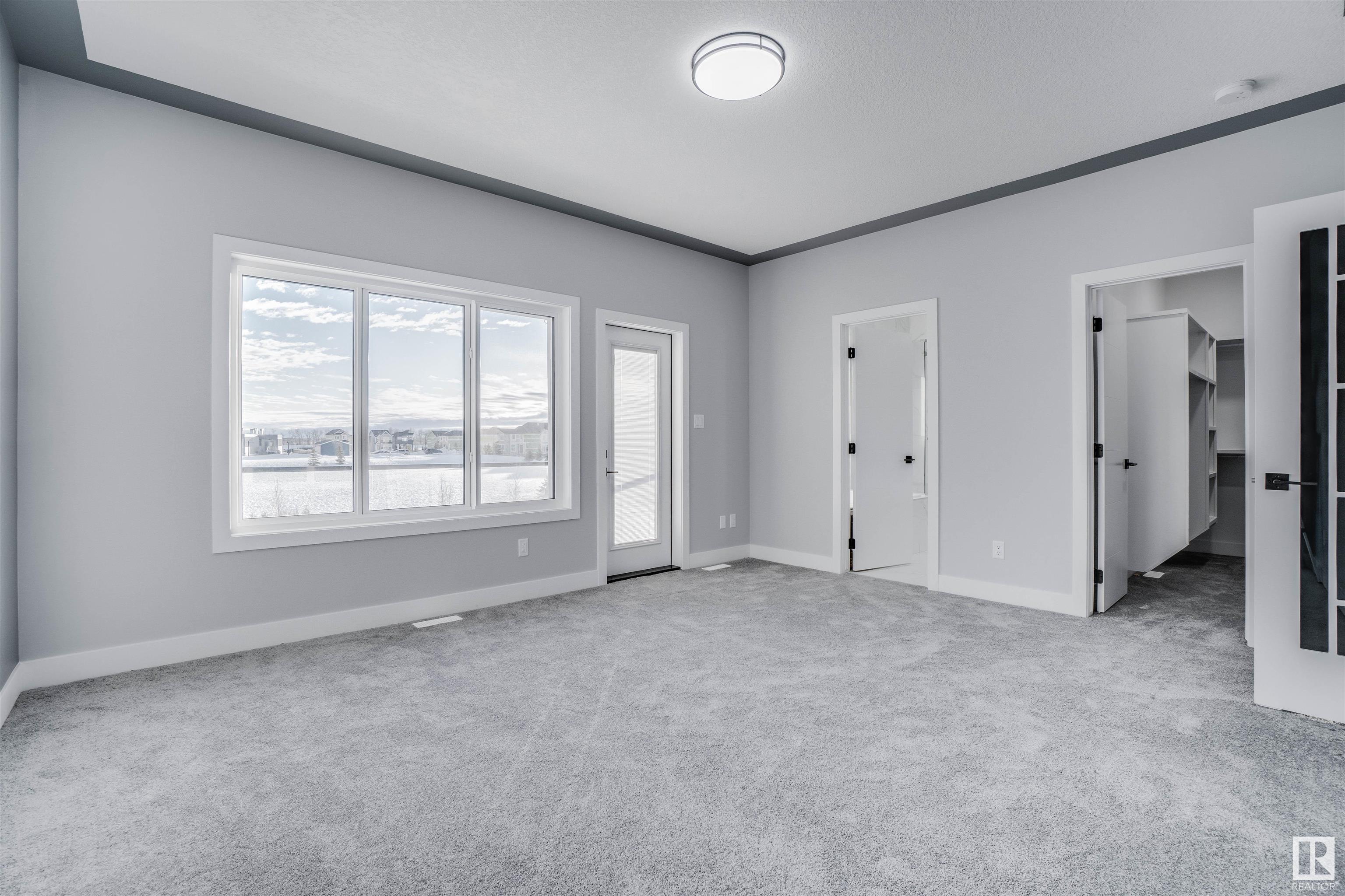 110 EDGEWATER Circle