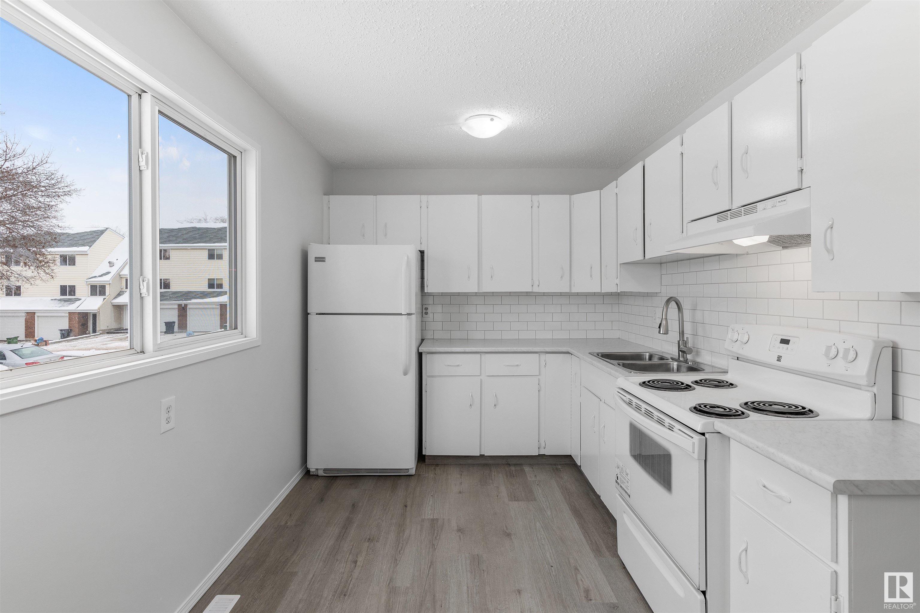 Listing E4323000 - Large Photo # 4