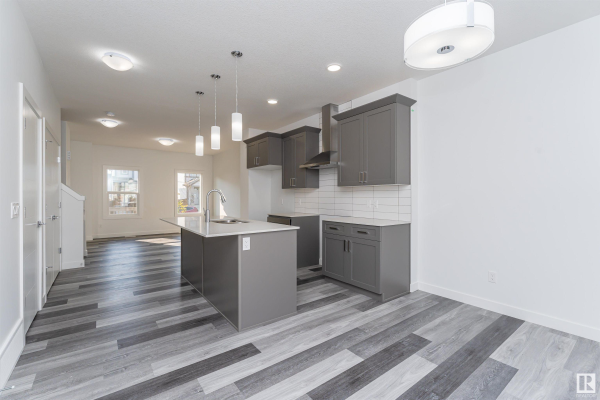 406 ALLARD Boulevard, Edmonton