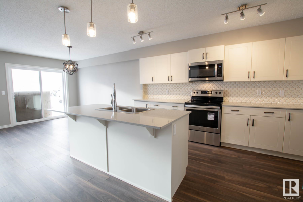 126 SPRING Link, Spruce Grove