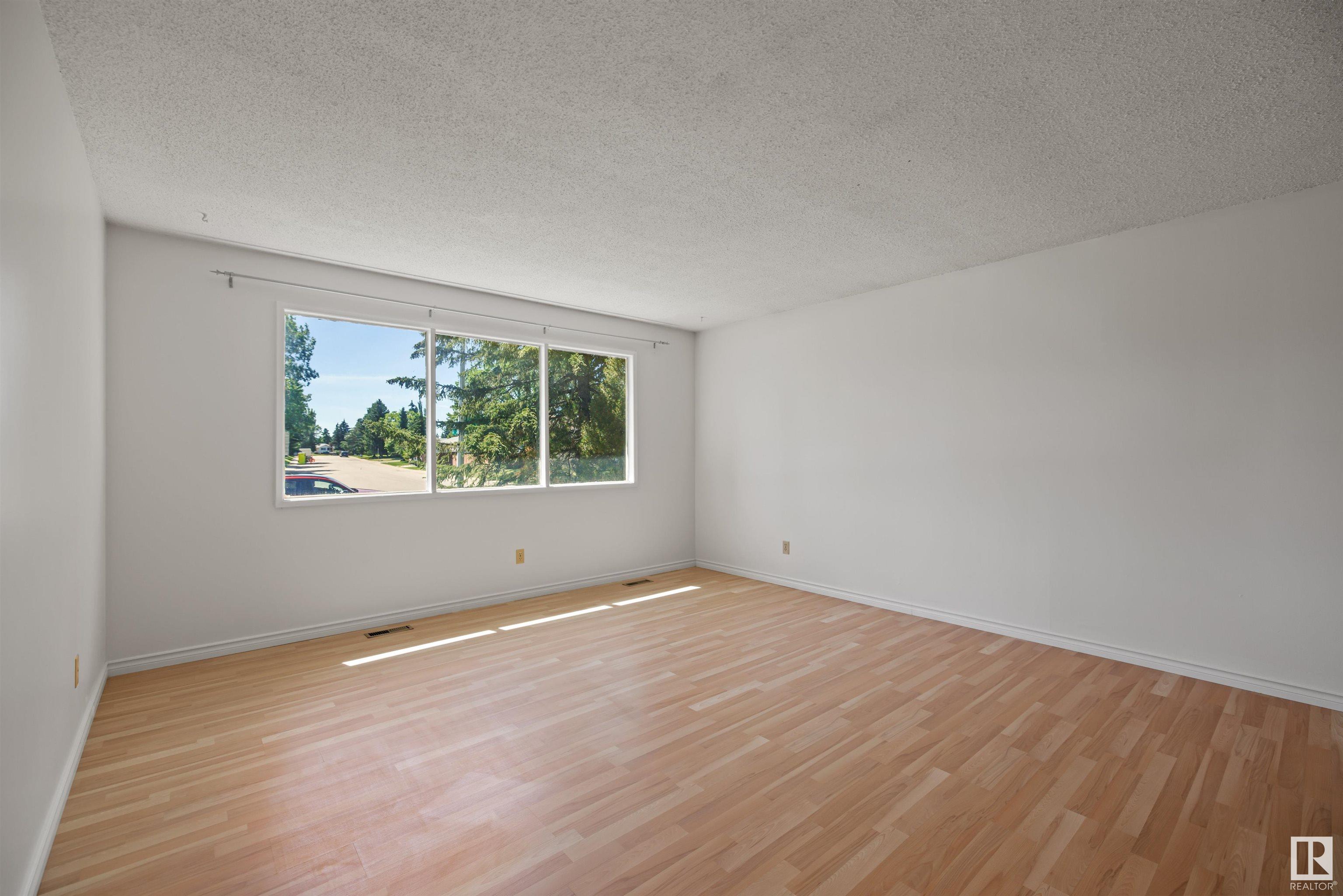 Listing E4325578 - Large Photo # 3