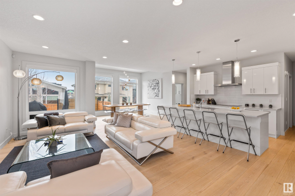 1110 HAINSTOCK Green, Edmonton