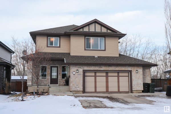18 VALARIE Bay, Spruce Grove