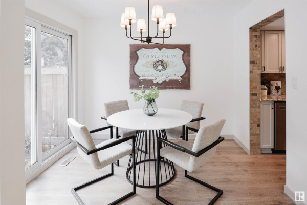 210 GRANDIN Village, St. Albert