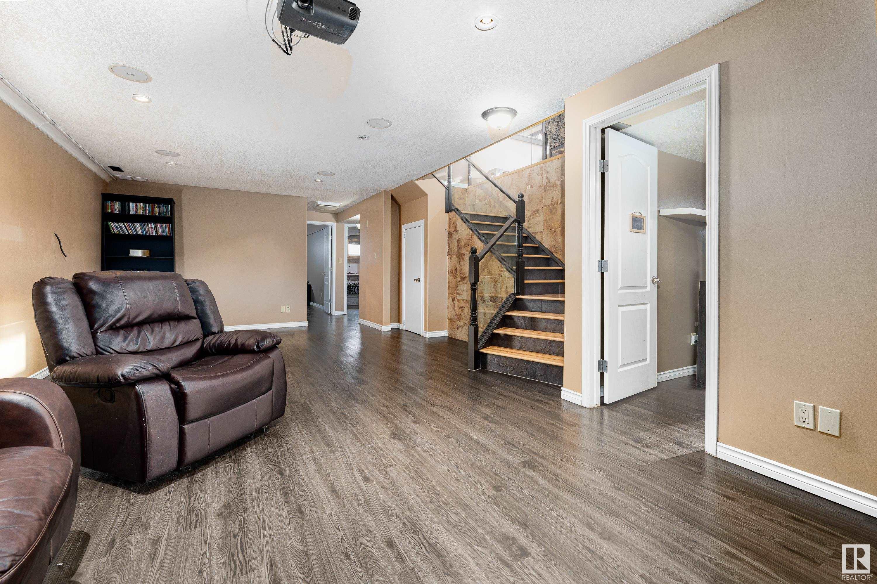 Listing E4328059 - Large Photo # 38