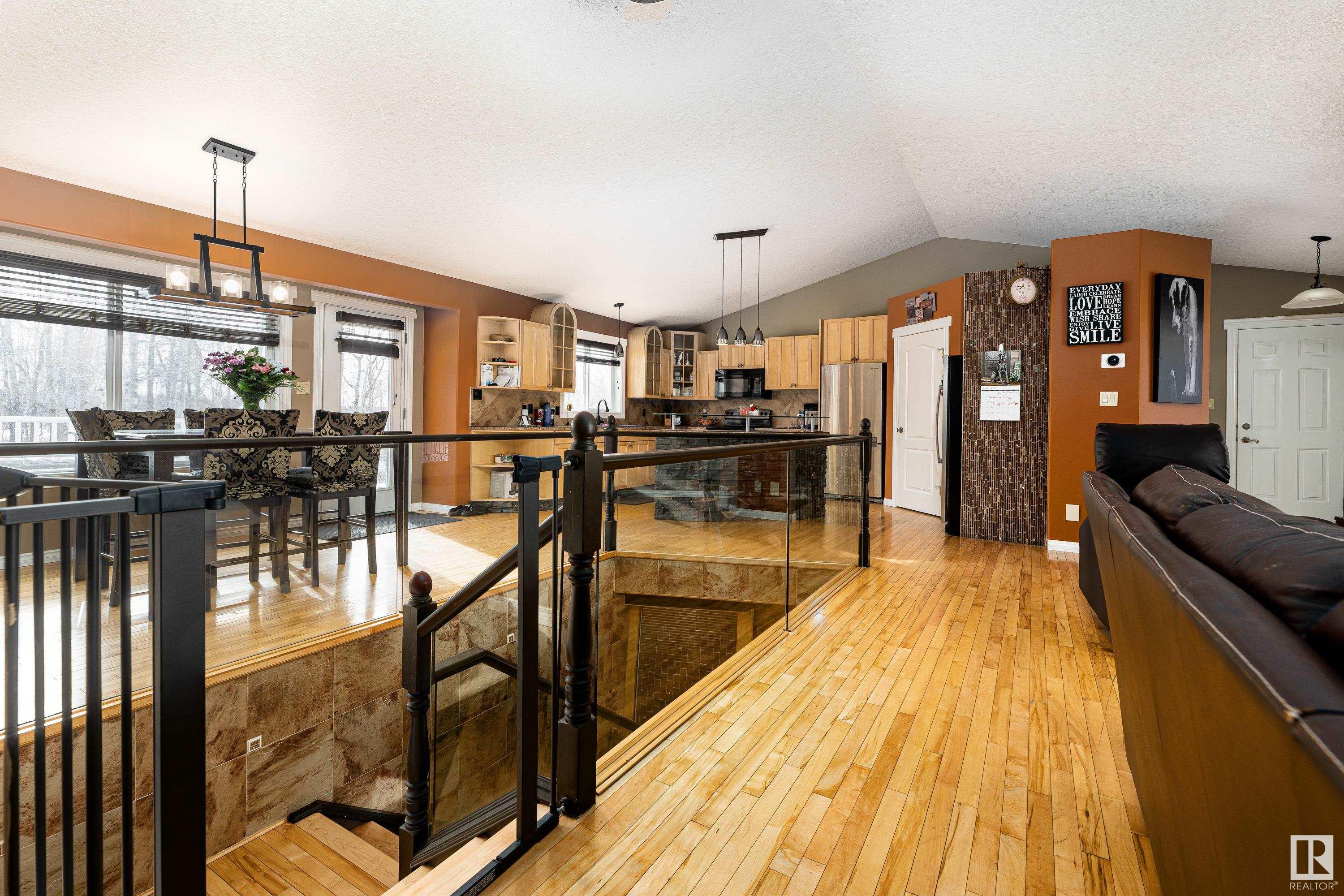 Listing E4328059 - Large Photo # 1