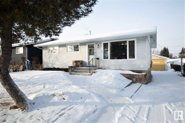 209 McPherson Avenue, Spruce Grove