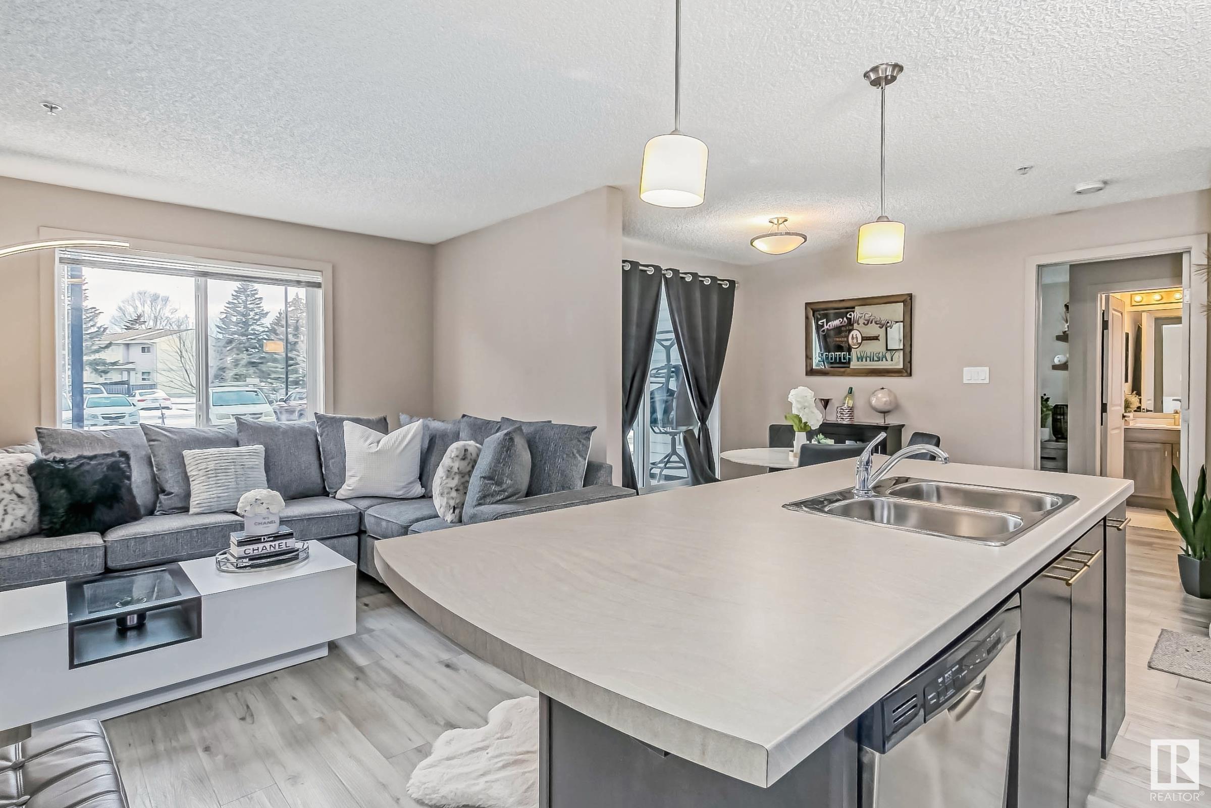 Listing E4329729 - Large Photo # 3