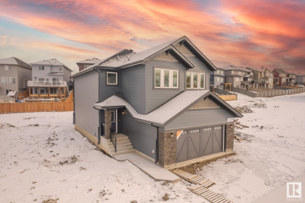 1166 GYRFALCON Crescent, Edmonton