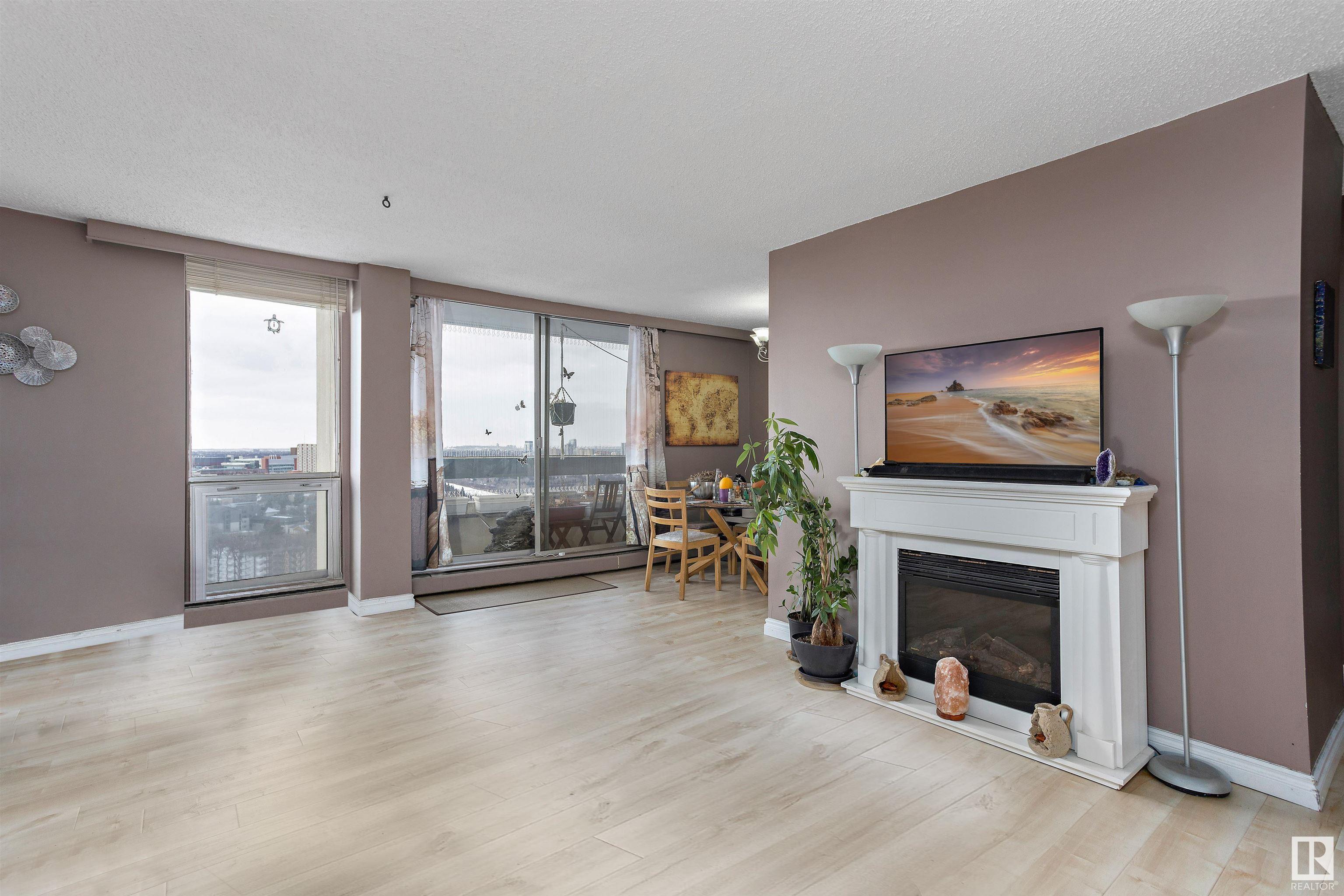 Listing E4330572 - Large Photo # 1