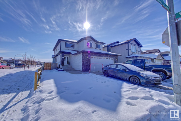 165 WOODHILL Lane, Fort Saskatchewan
