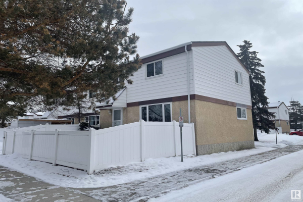 11a TWIN Terrace, Edmonton