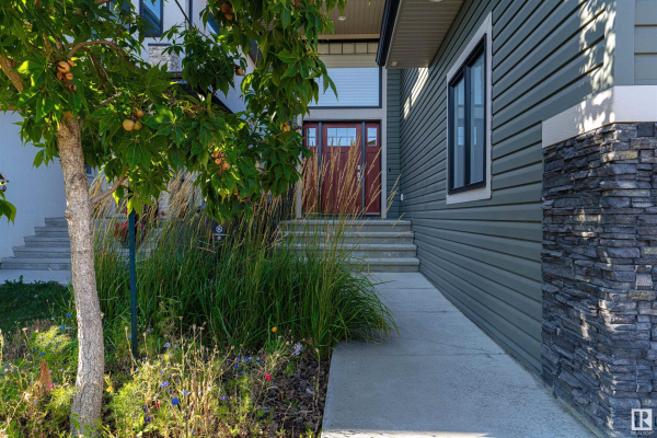 392 MEADOWVIEW Drive, Fort Saskatchewan