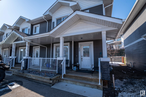 12 500 GROVE Drive, Spruce Grove