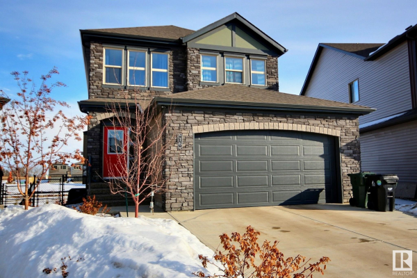 16 GEORGE Landing, Spruce Grove