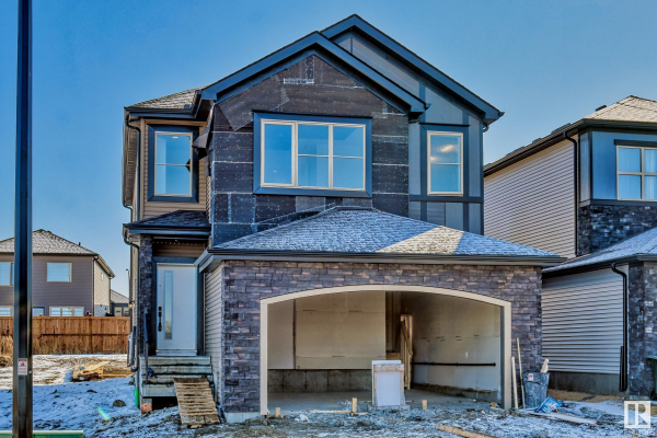 8 GABLE Common, Spruce Grove