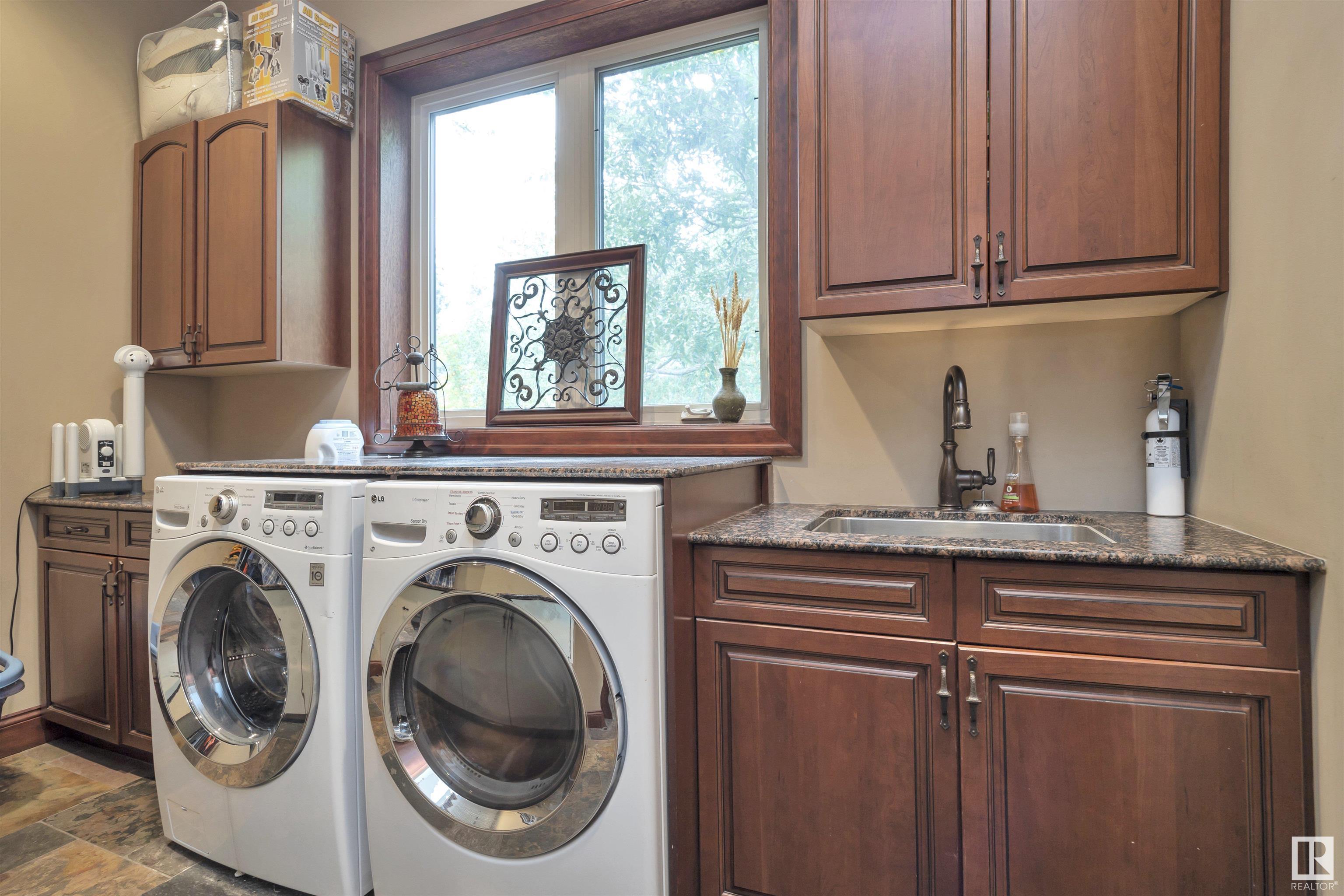148 WINDERMERE Crescent