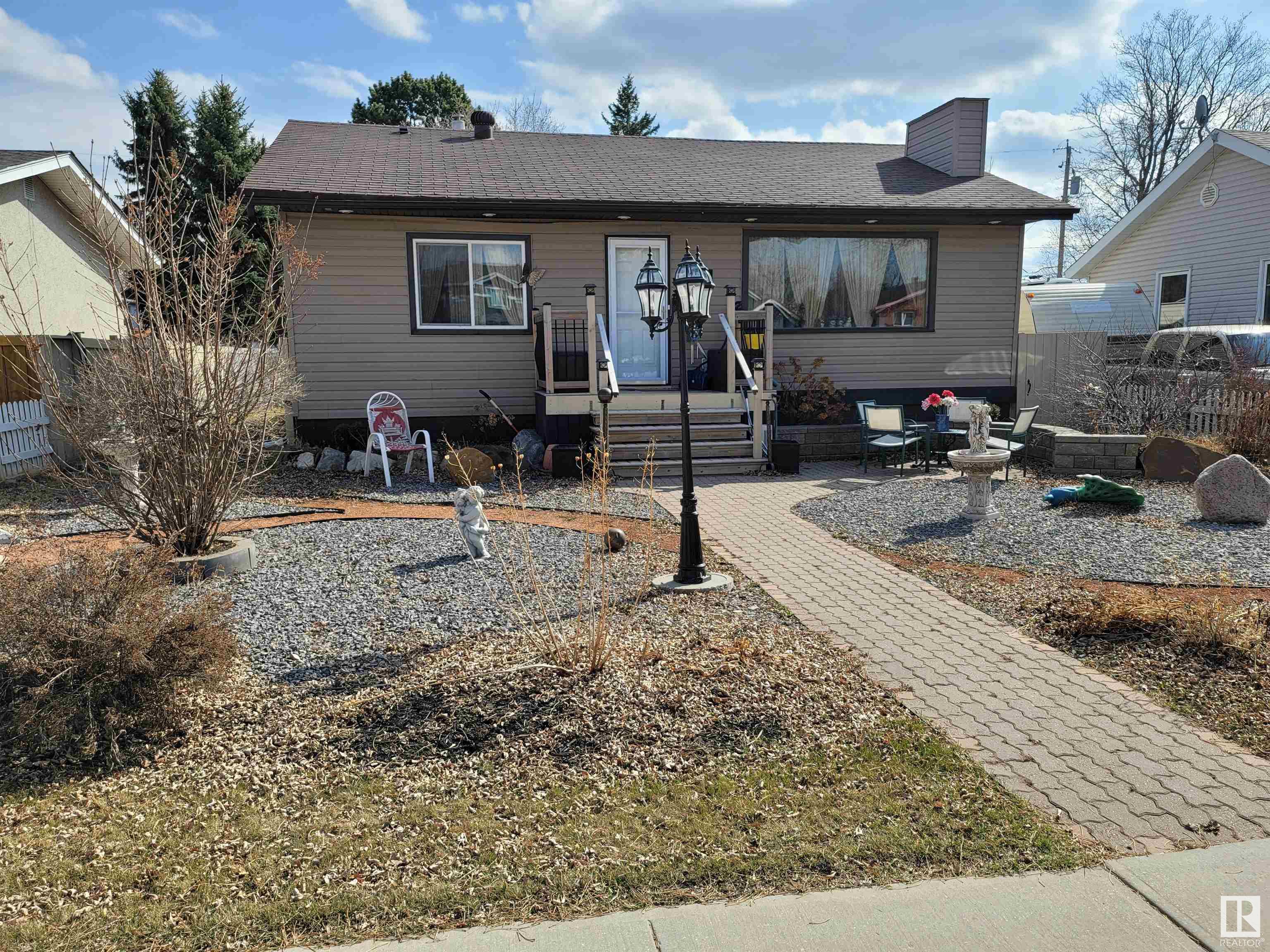 Listing E4337044 - Large Photo # 1
