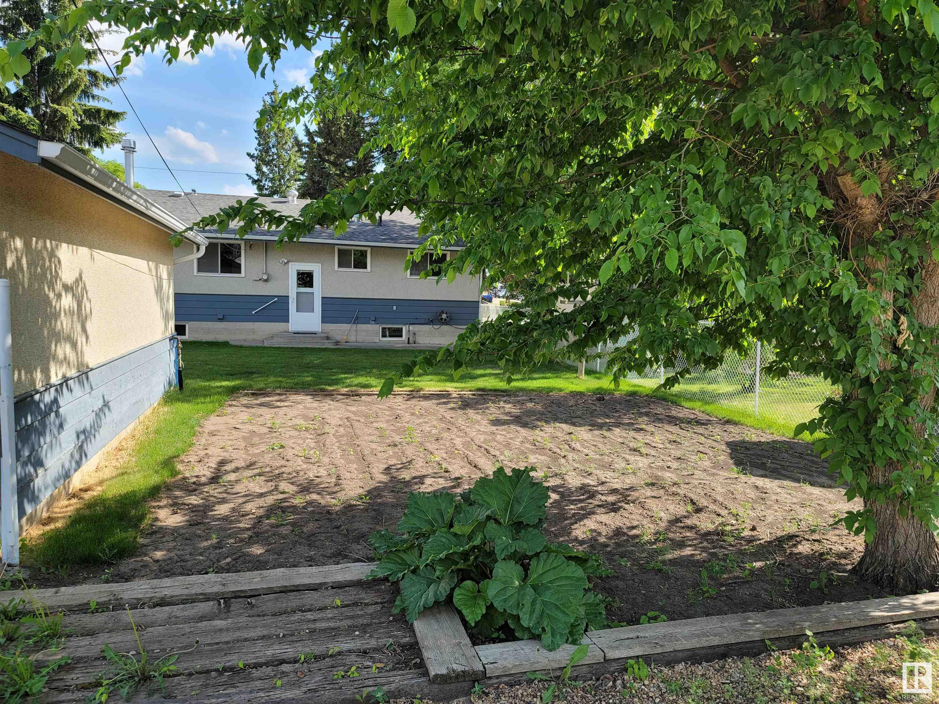 Listing E4338082 - Large Photo # 27