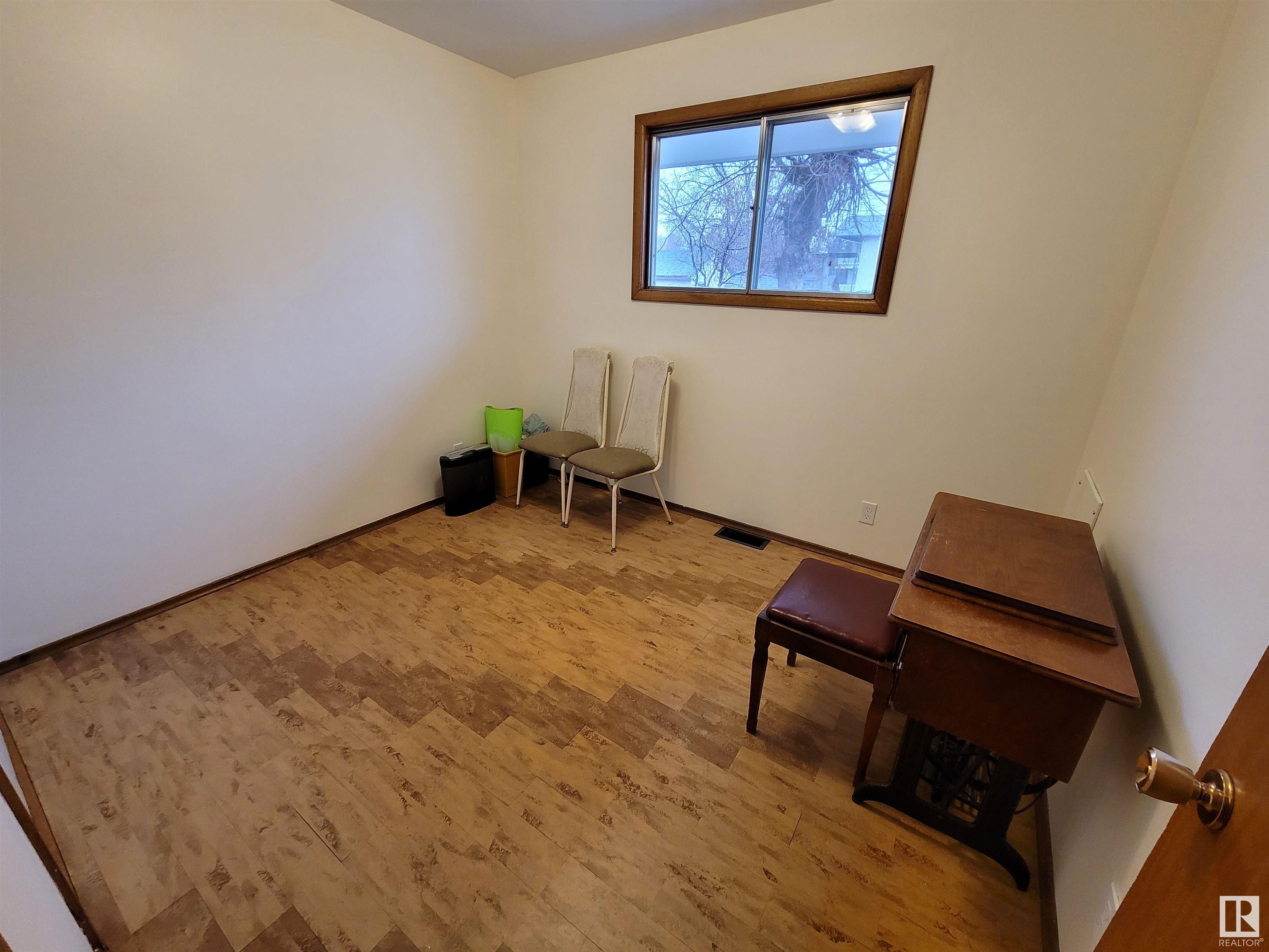 Listing E4338082 - Large Photo # 12