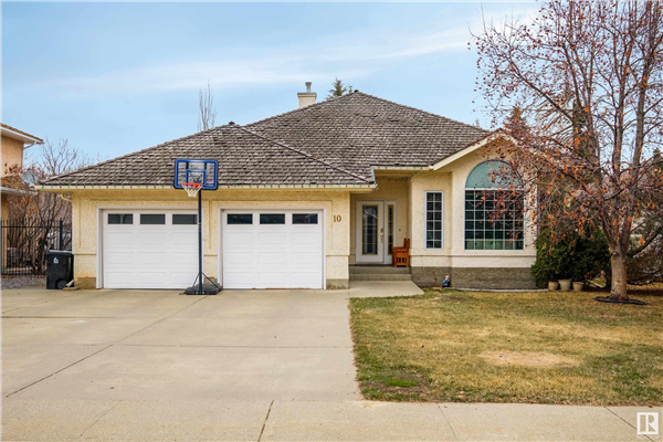10 Stoneshire Manor, Spruce Grove