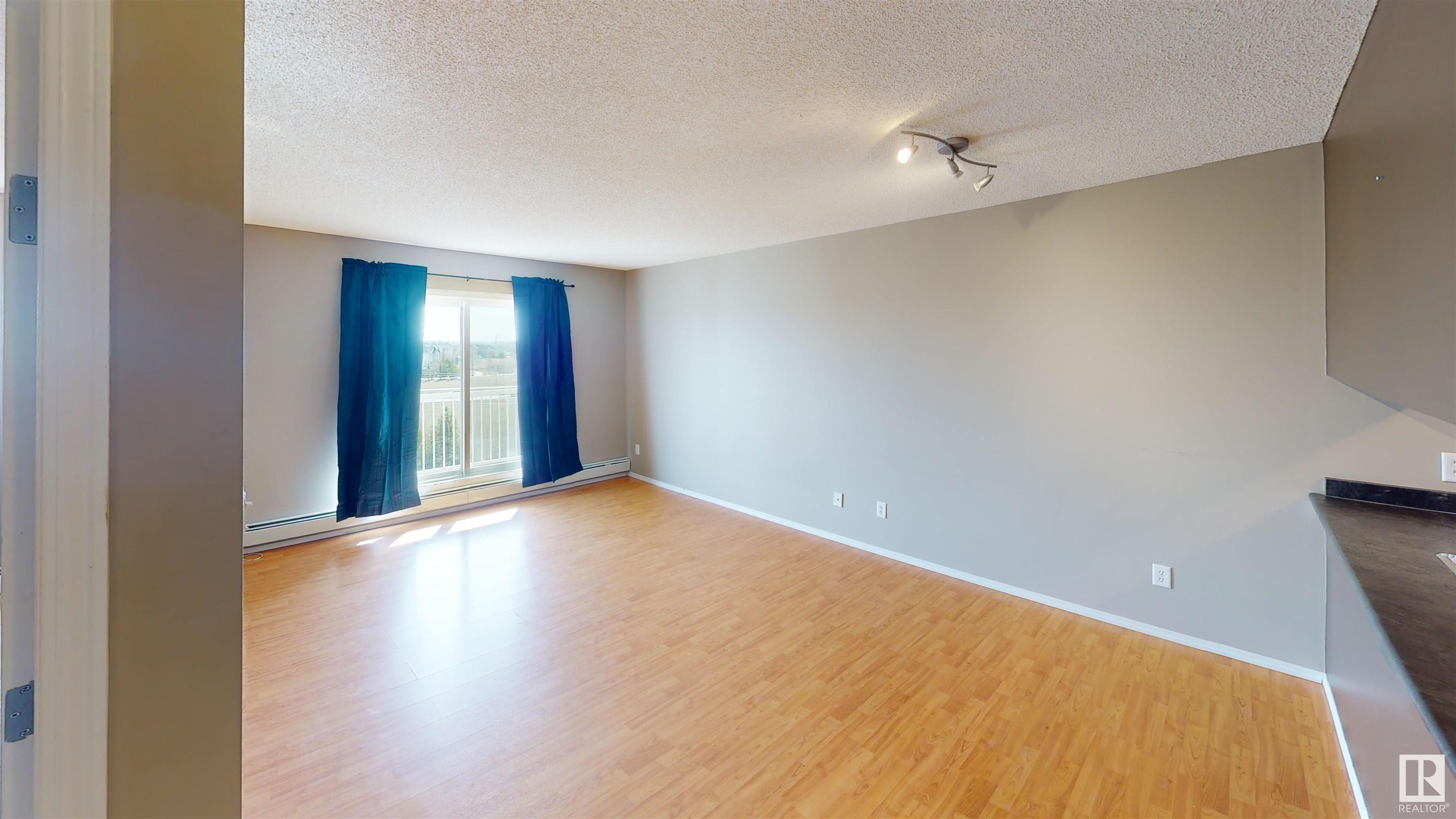 Listing E4338415 - Large Photo # 3