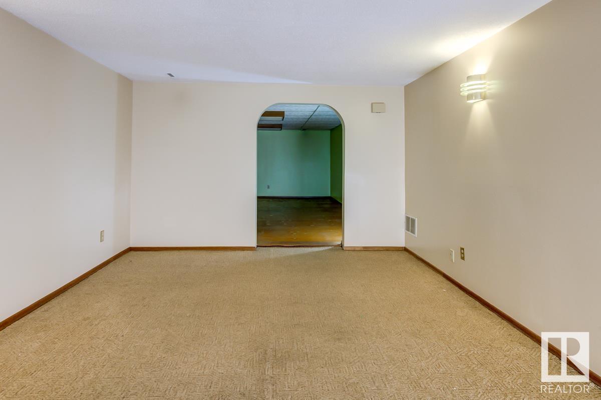 Listing E4338800 - Large Photo # 29