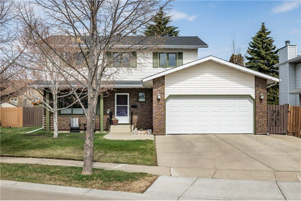 10 Loyola Place, St. Albert