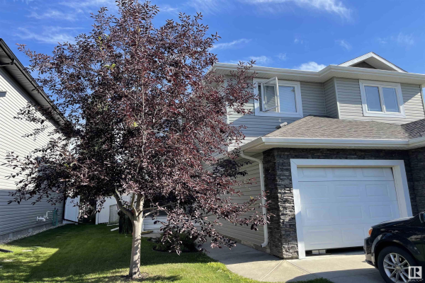 8 AUSTIN Court, Spruce Grove