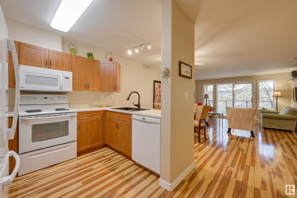 206 8912 156 Street, Edmonton