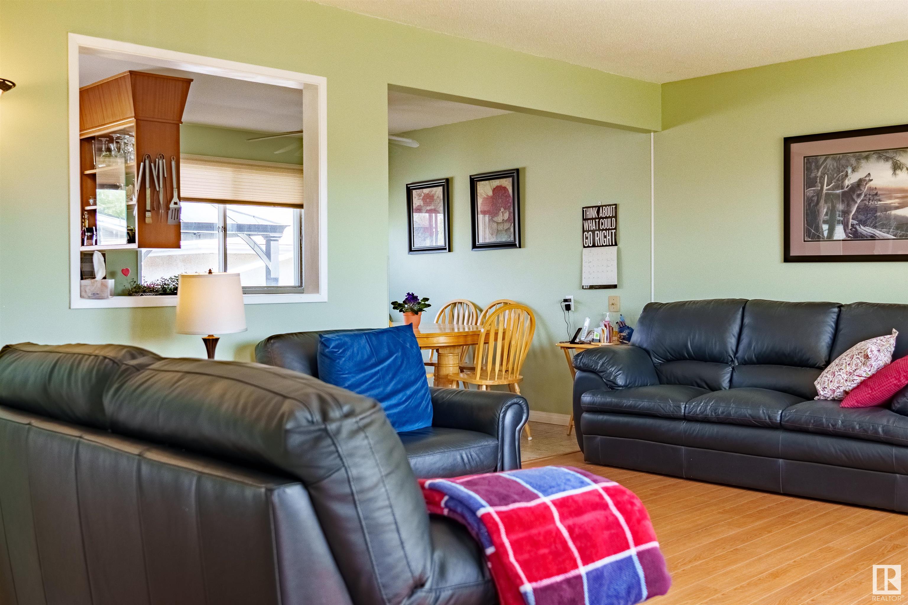 Listing E4340137 - Large Photo # 3
