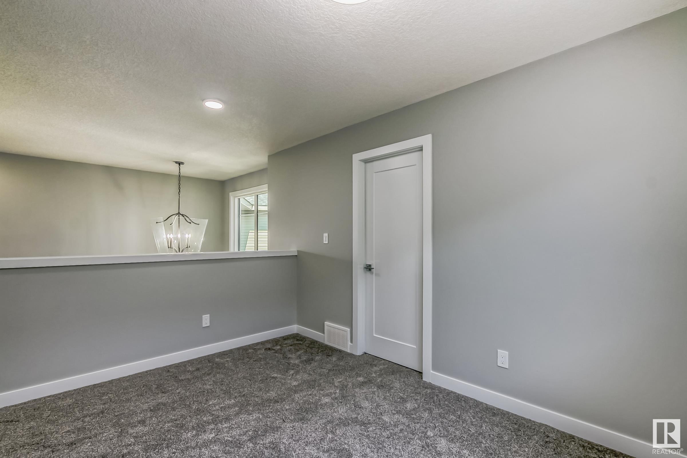 518 KLEINS Court