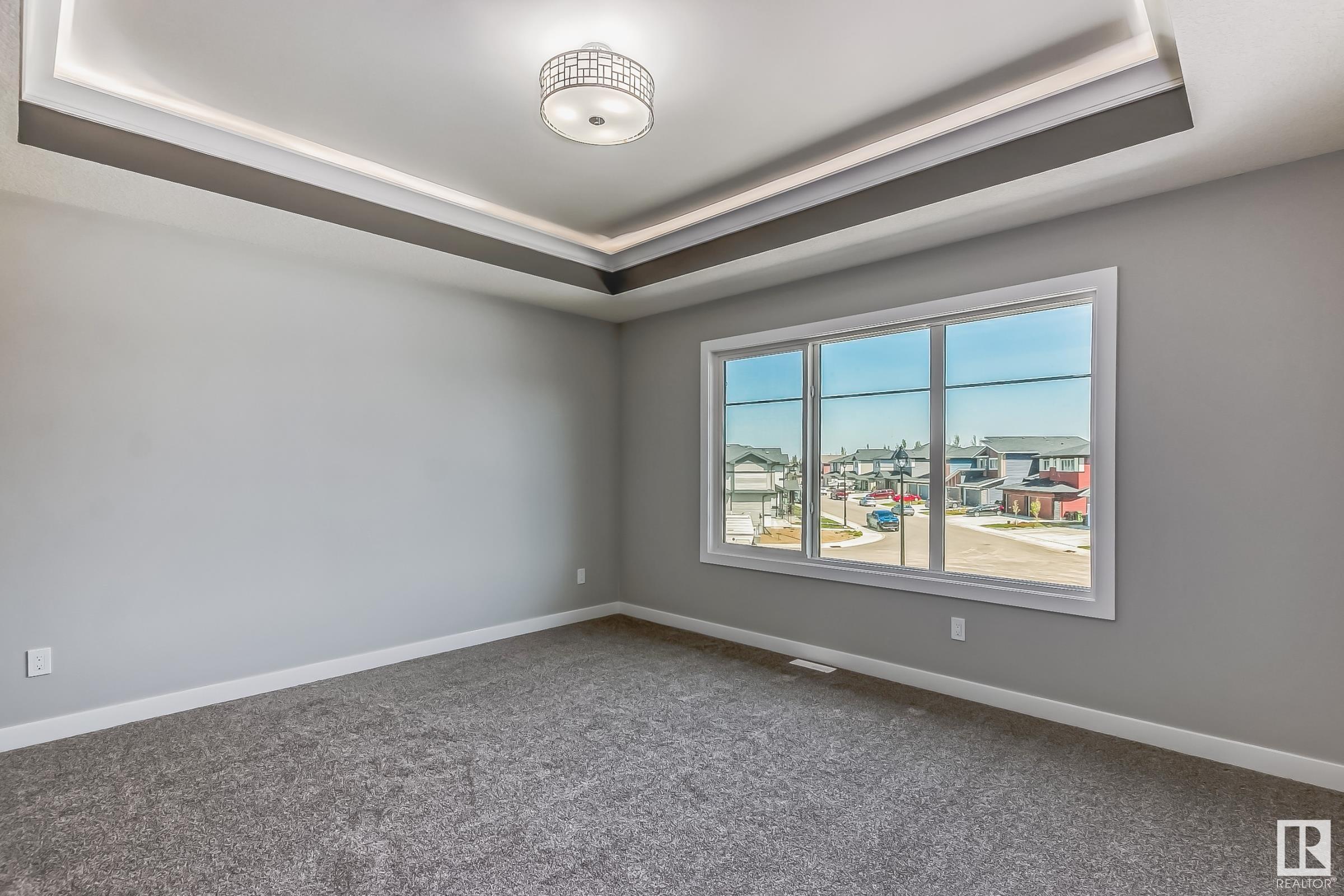 518 KLEINS Court