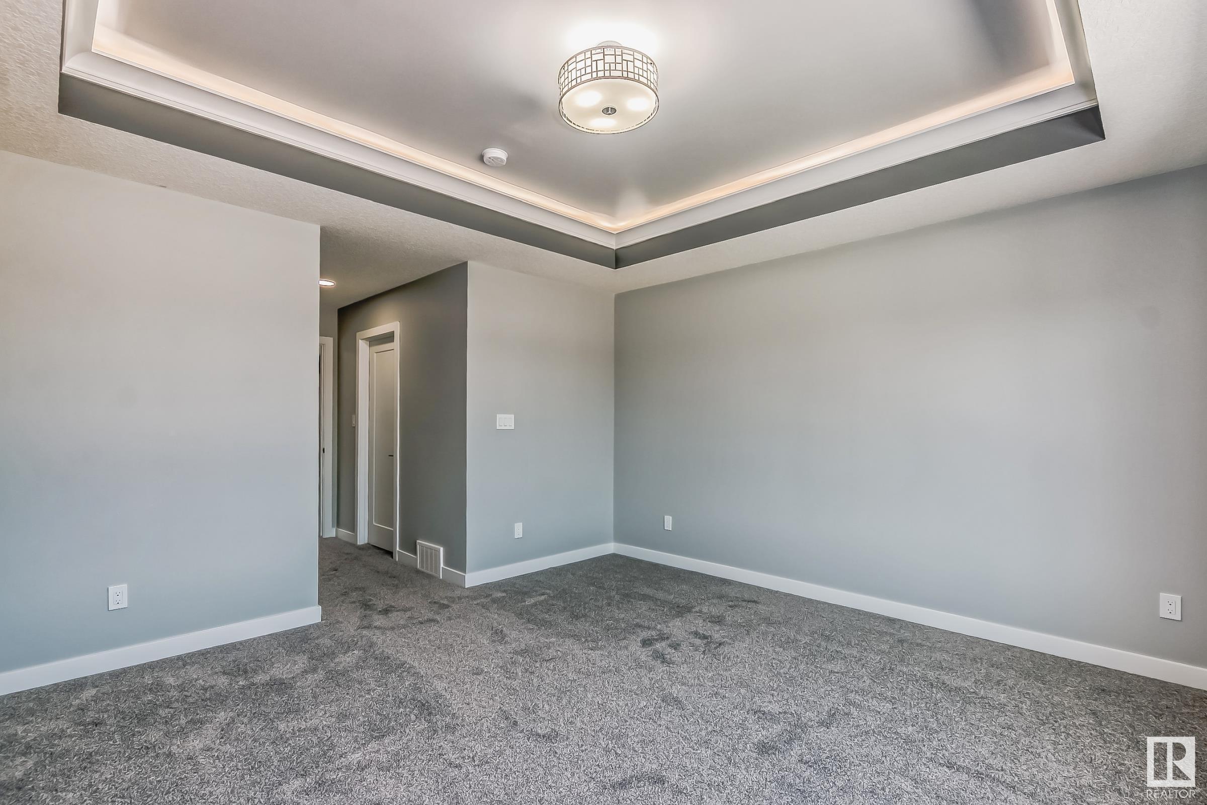 518 KLEINS Court