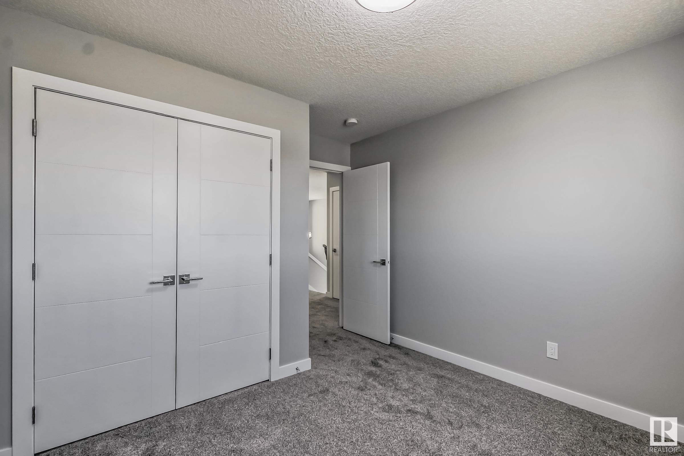 516 KLEINS Court