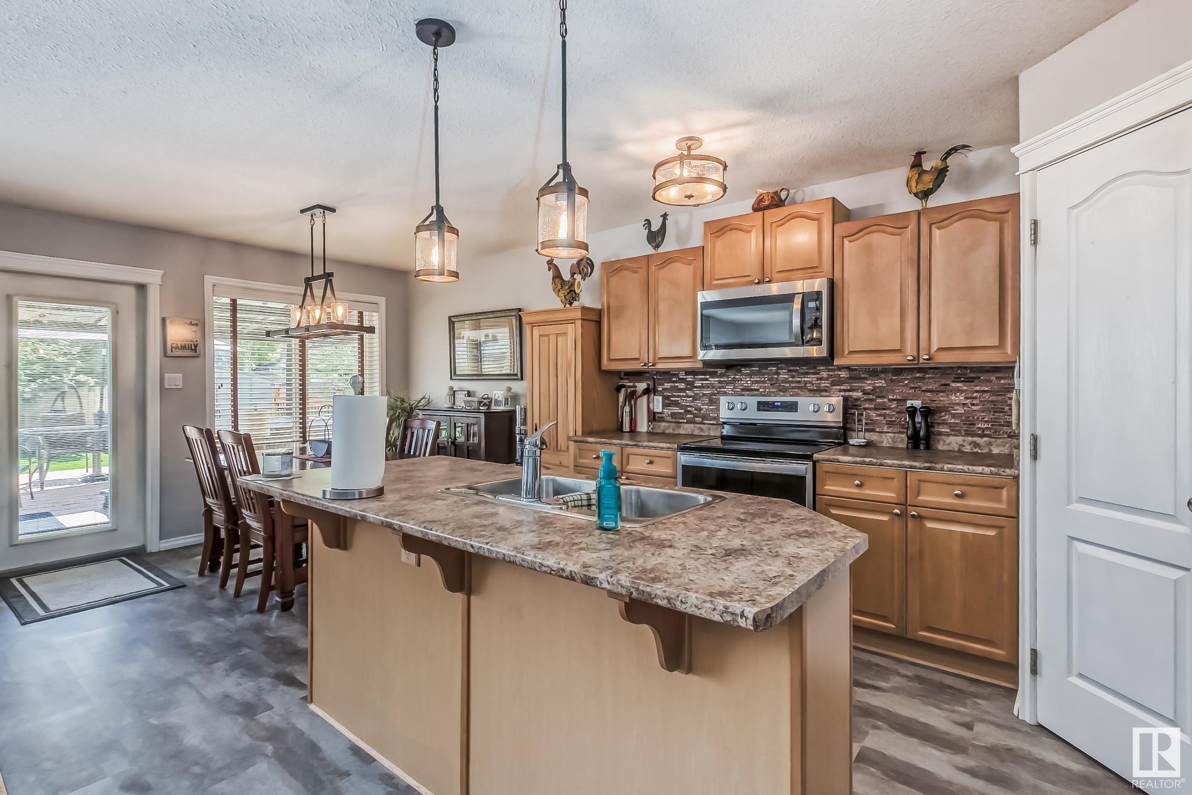 Listing E4341036 - Large Photo # 3