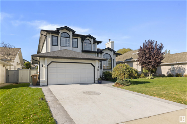 15 LACOMBE Drive, St. Albert