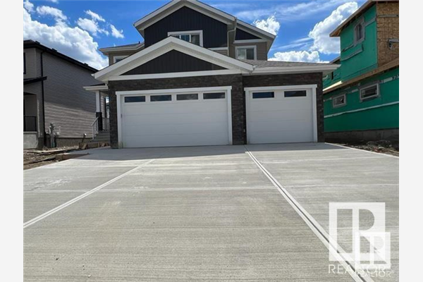 4404 TRIOMPHE Close, Beaumont