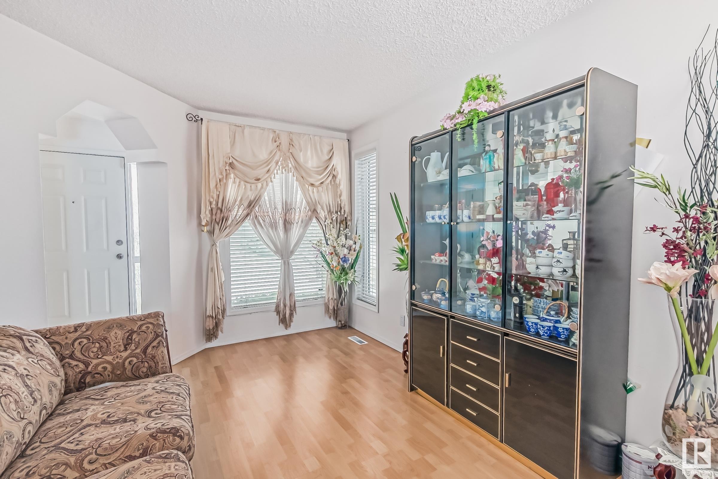 Listing E4341376 - Large Photo # 8