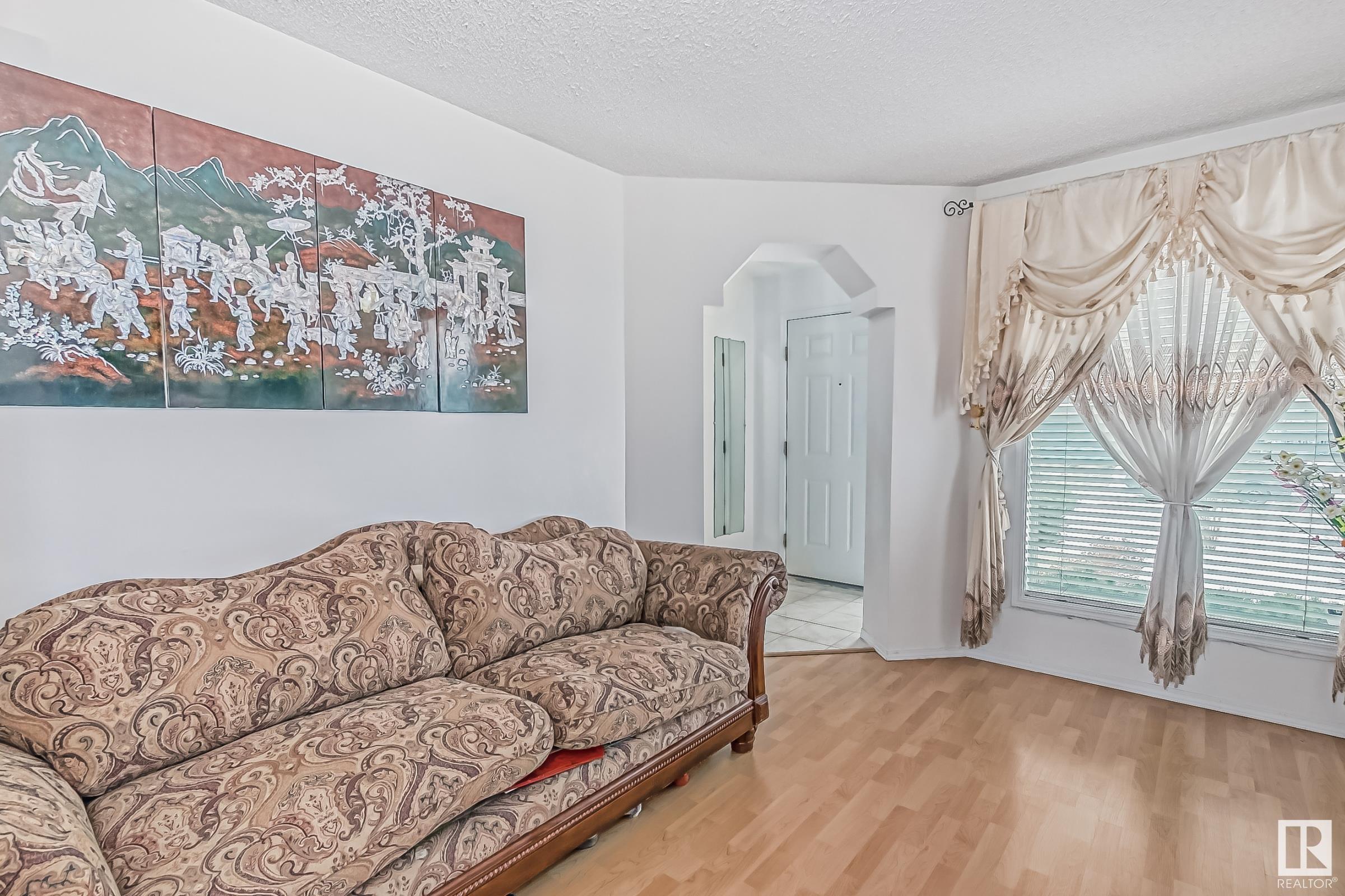 Listing E4341376 - Large Photo # 7