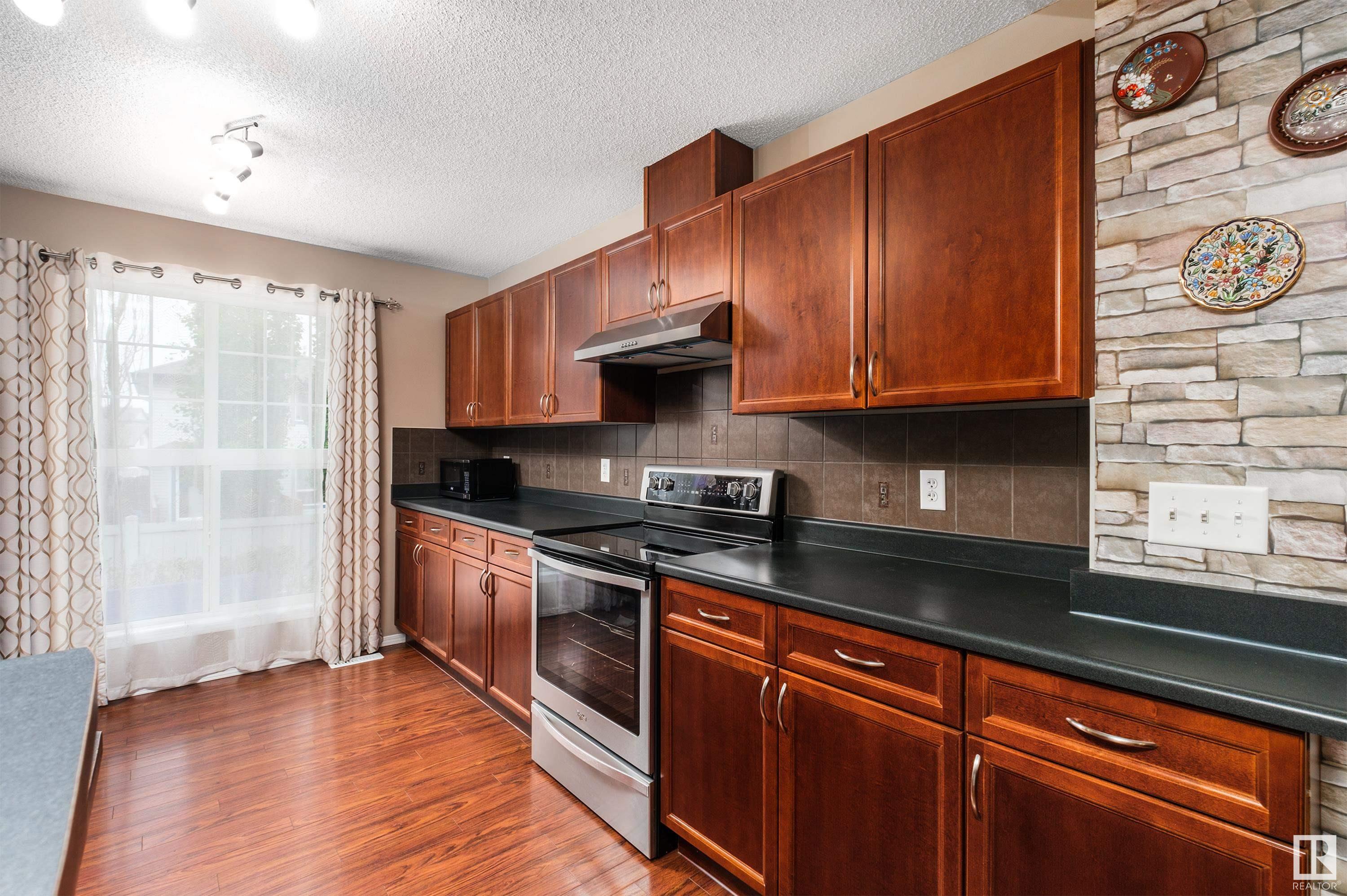 Listing E4342032 - Large Photo # 2