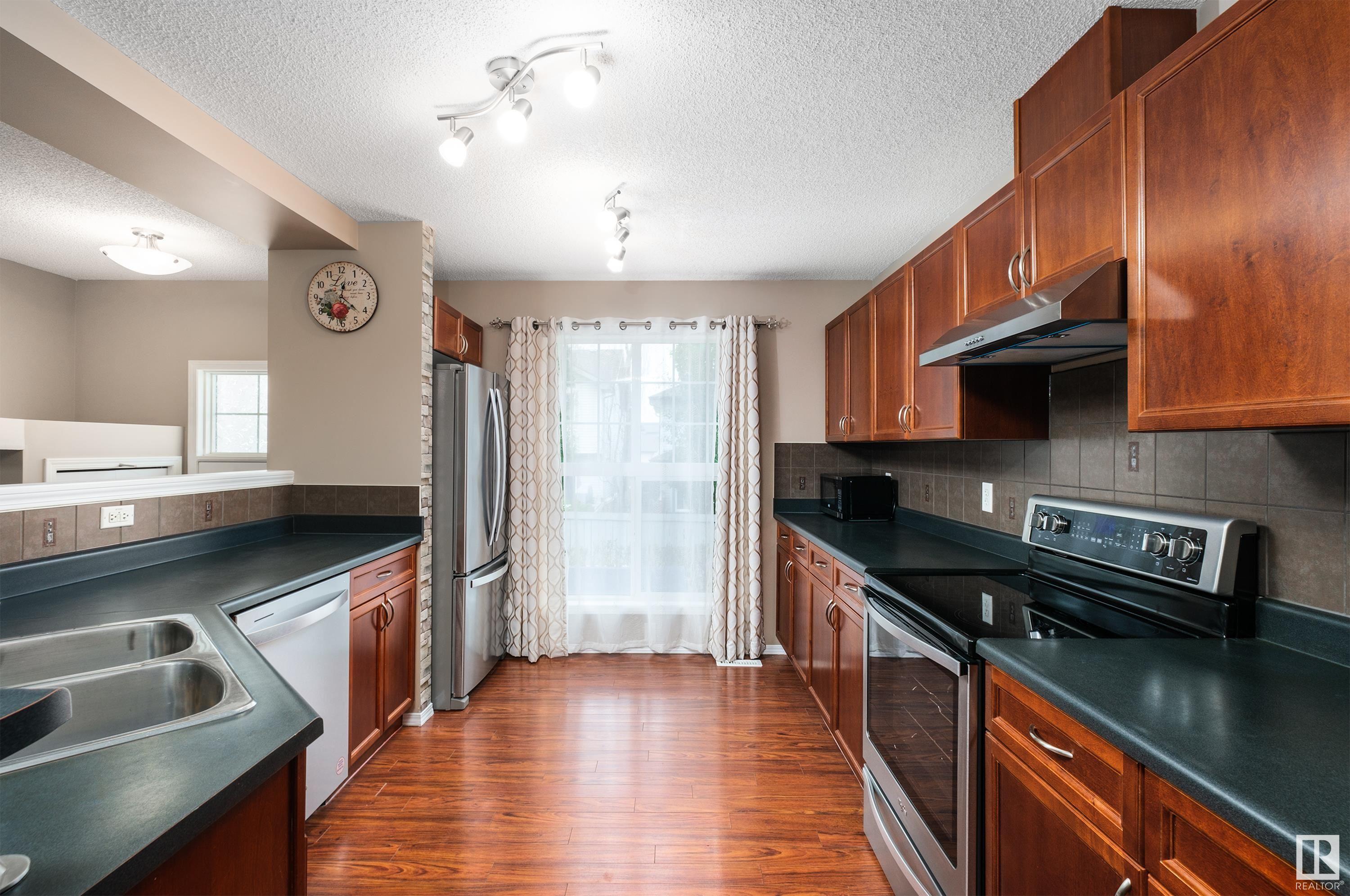 Listing E4342032 - Large Photo # 3