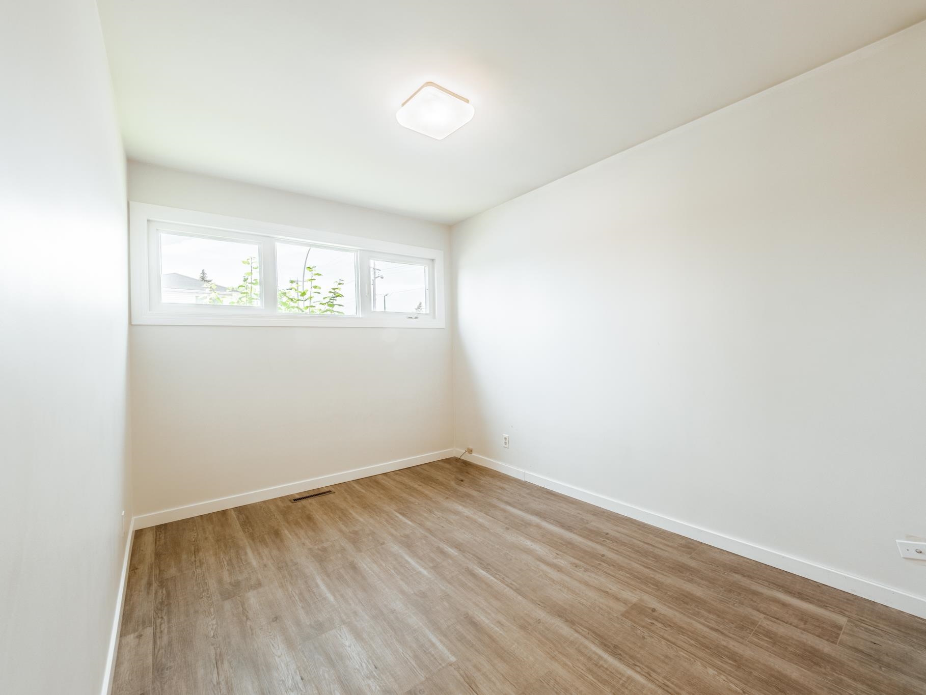Listing E4342197 - Large Photo # 31