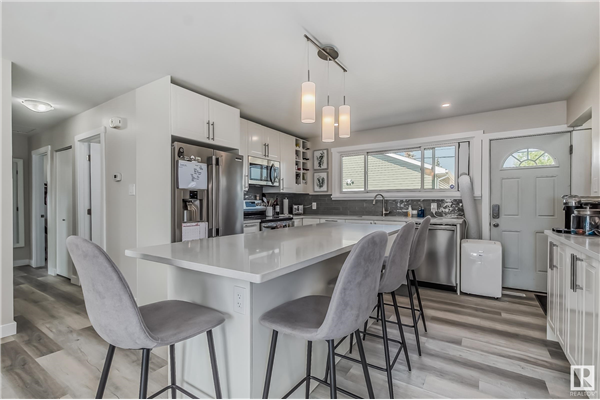 10520 44 Street, Edmonton