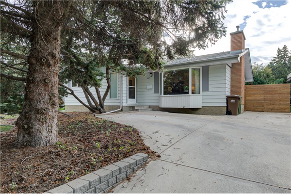 13 GREENBRIER Crescent, St. Albert