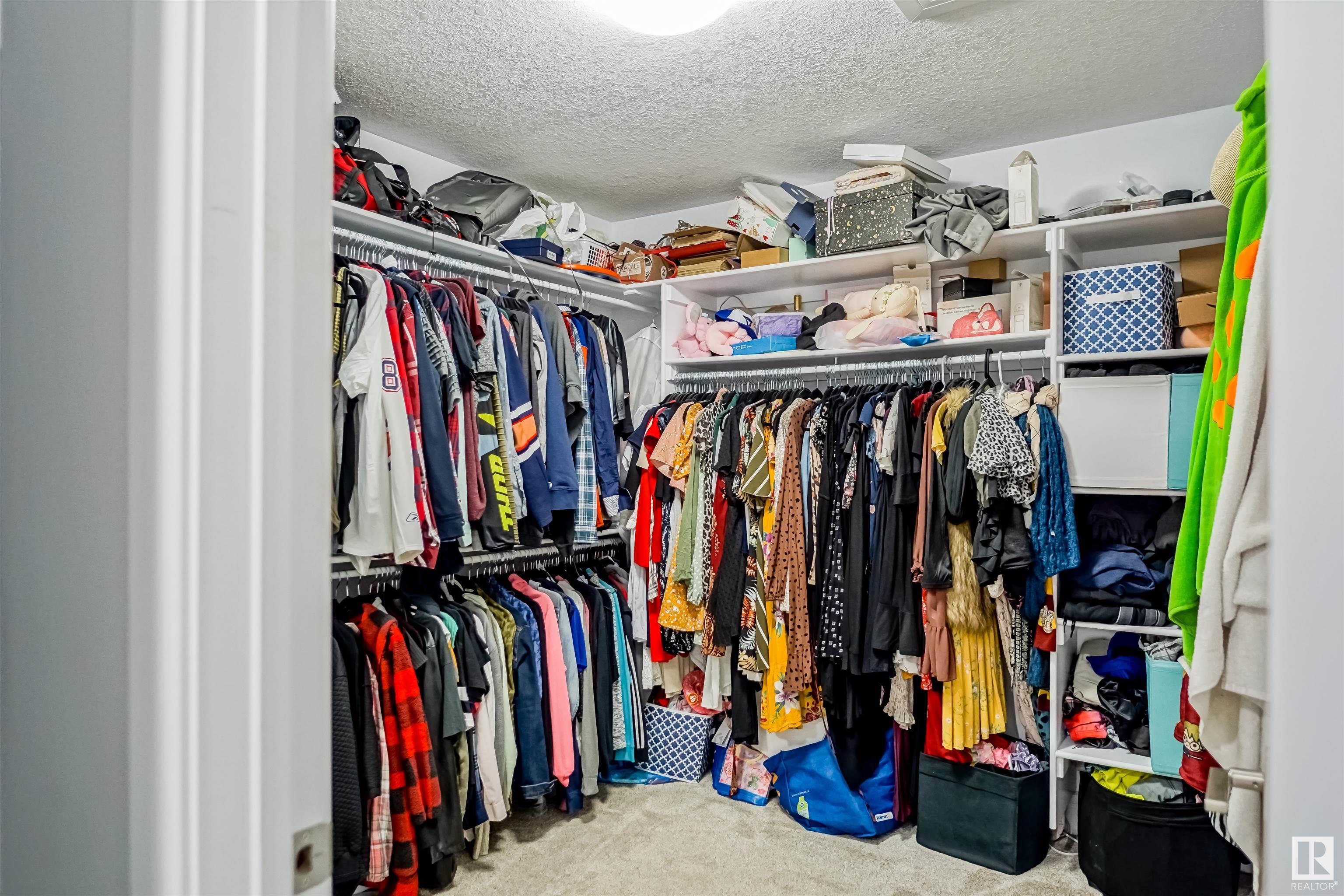 4221 CHARLES Close