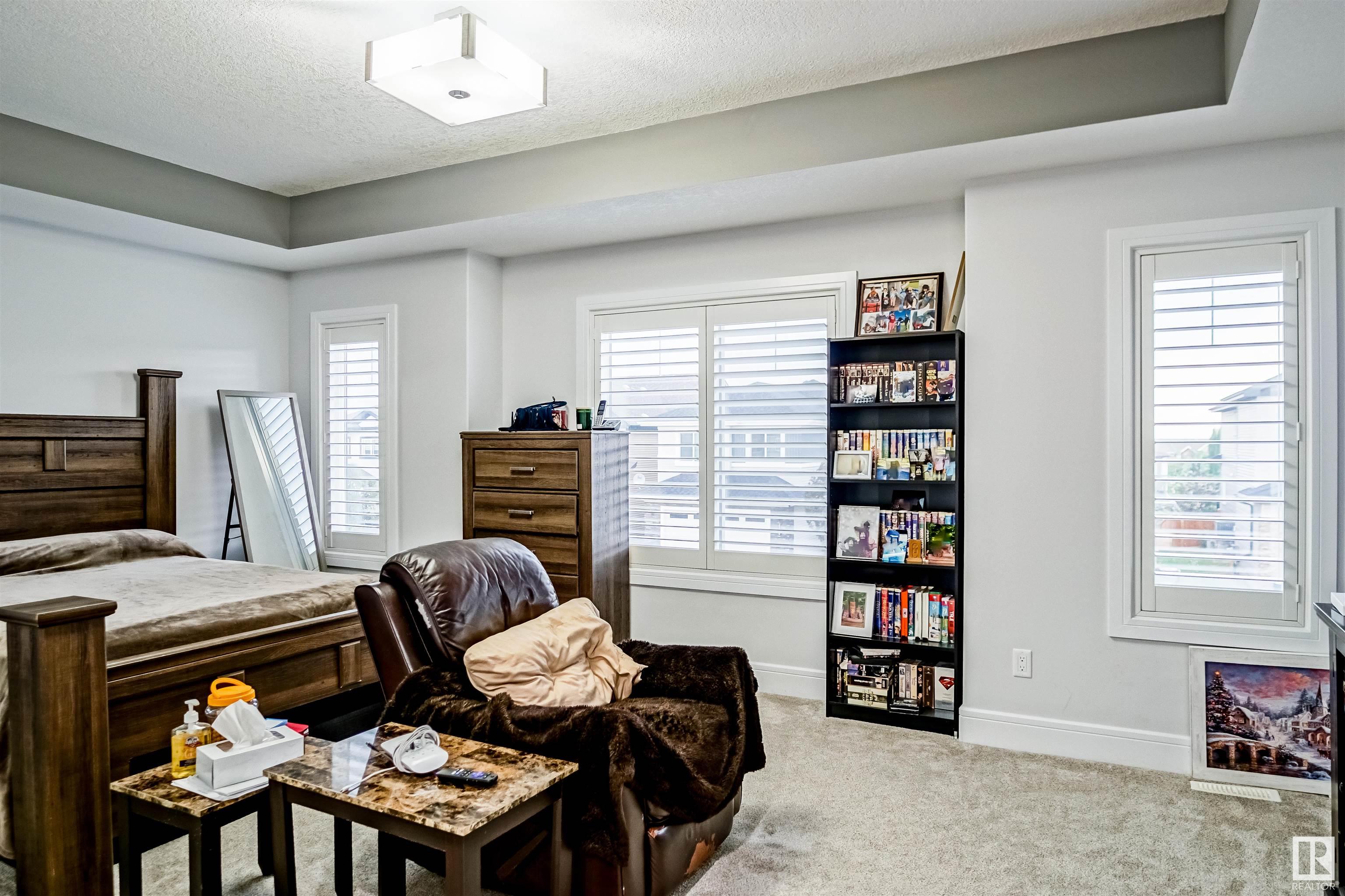 4221 CHARLES Close