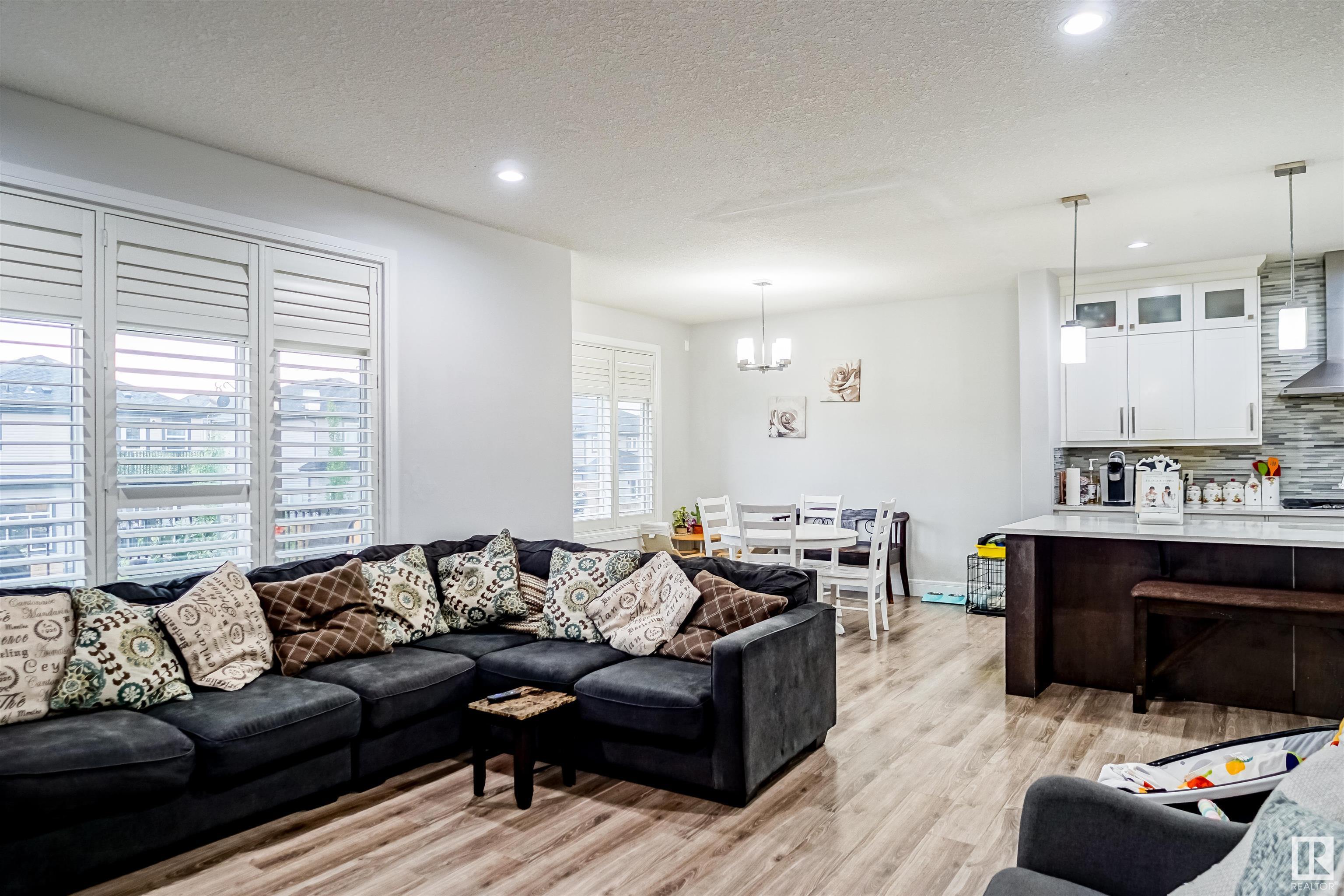 4221 CHARLES Close