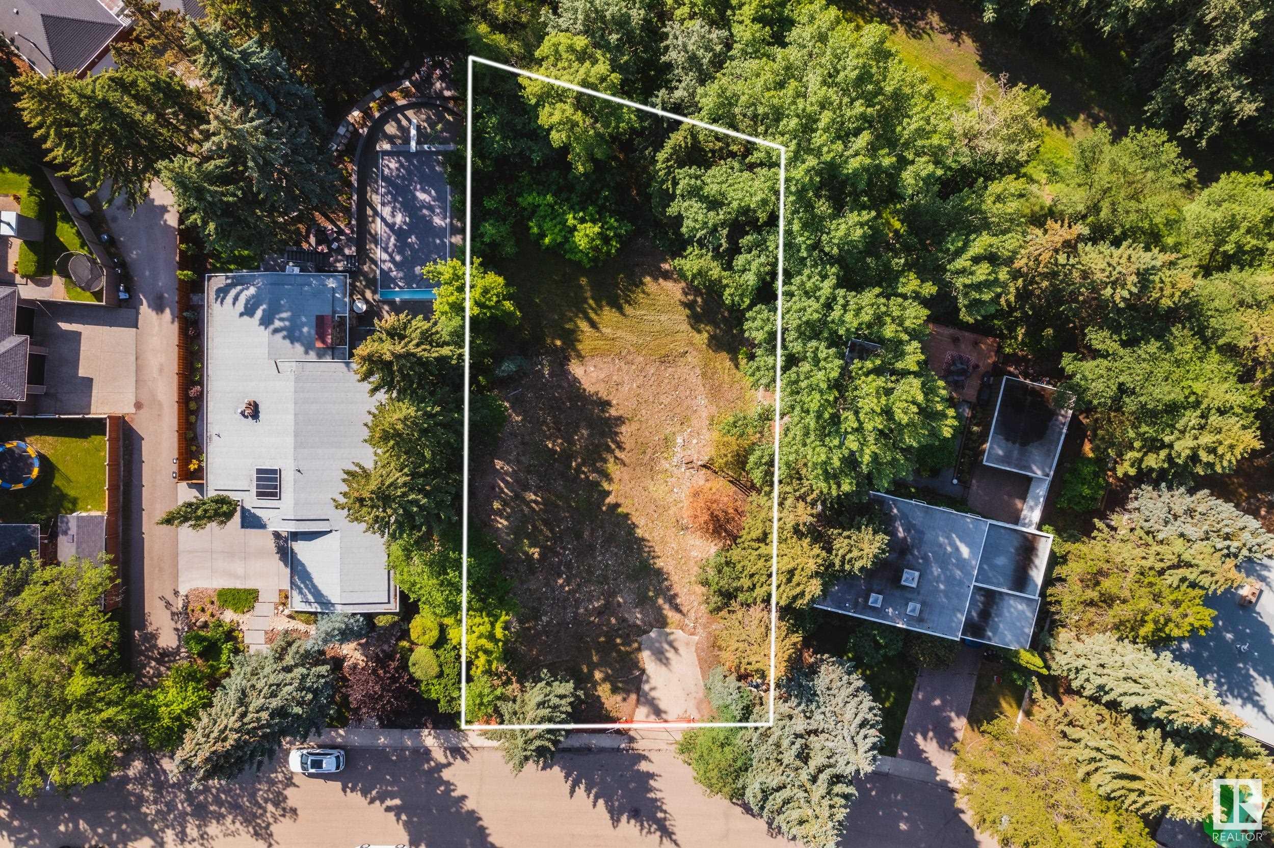 5 VALLEYVIEW Crescent